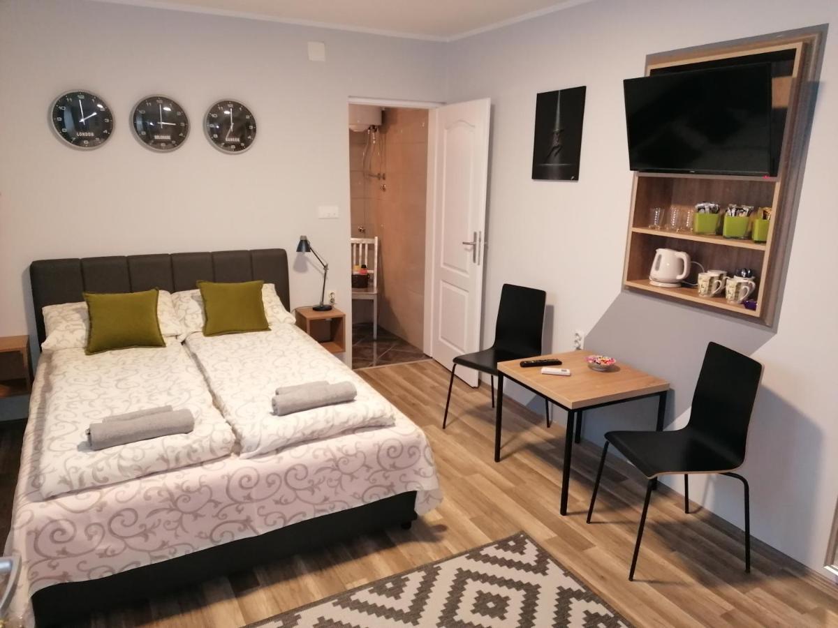 Sombor 19 Central Apartment Zewnętrze zdjęcie